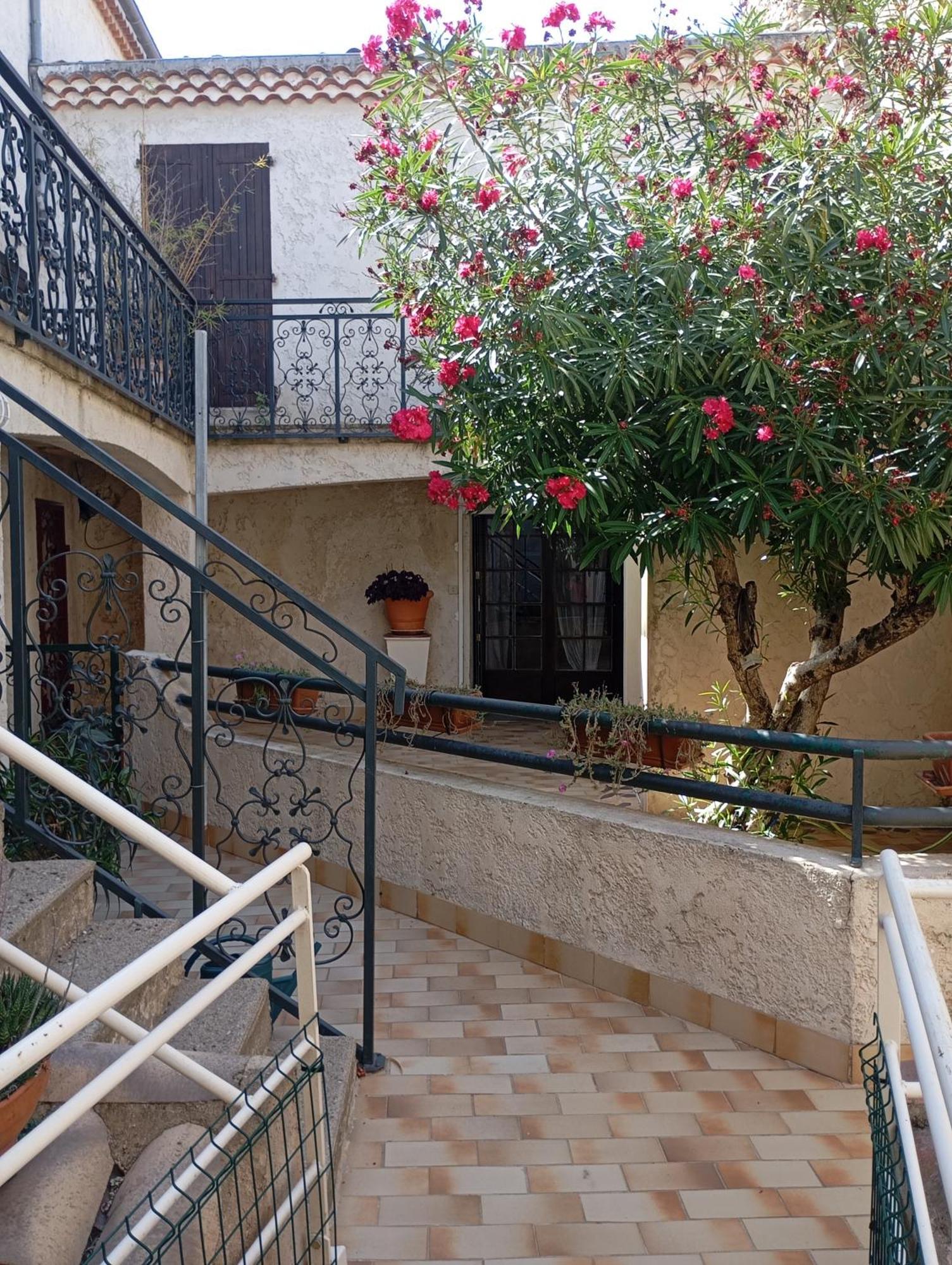 "Les Tournesols" Villa Saint-Martin-dʼArdèche Buitenkant foto